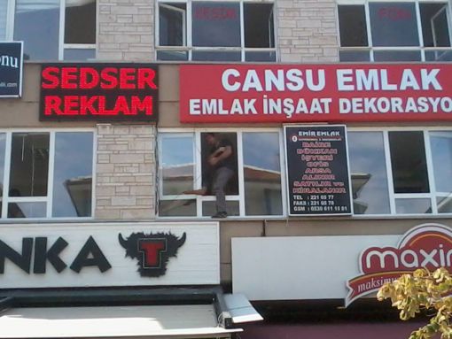  cansu emlak inşaat tabelası