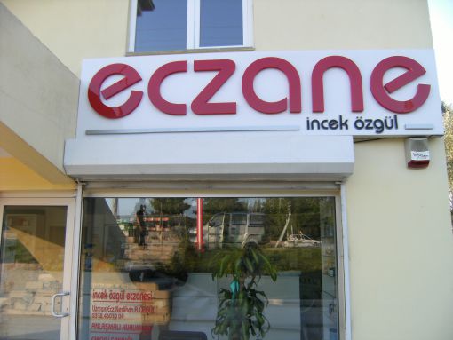  incek özgül eczane tabelası