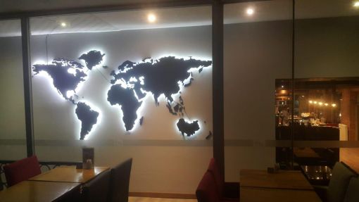  kırşehir cafe içi dekor dünya haritası
